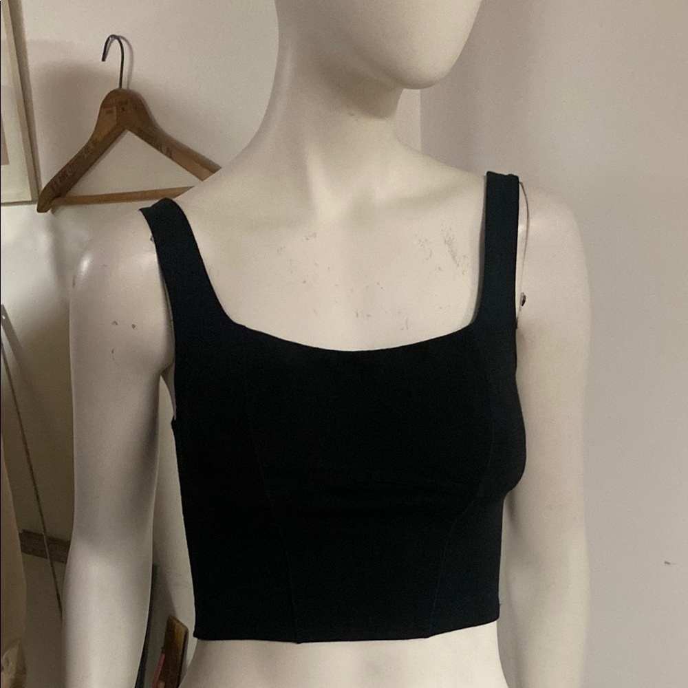 Pink Victoria’s Secret Black Sleeveless Crop Top size small